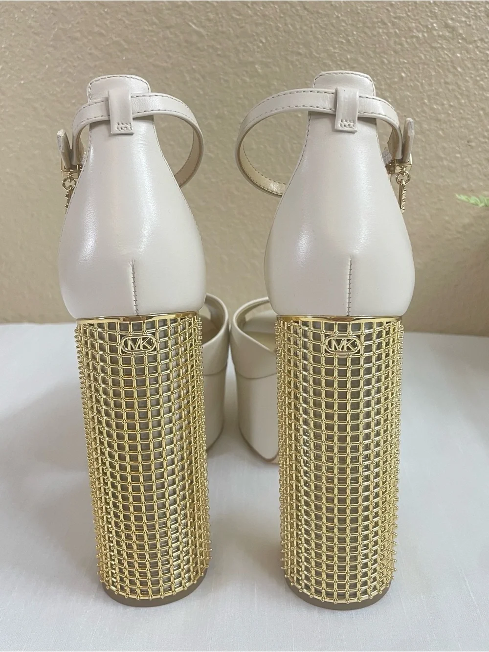 Michael Kors chic cream